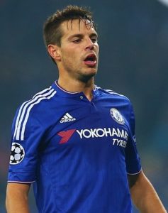 Cesar Azpilicueta (26), en fremtidig midtbanespiller?