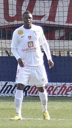 Gueye kommer til å tilføre defensiv trygghet hos Everton. FOTO: Wikimedia