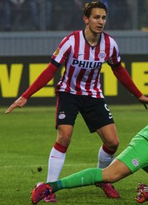 Luuk de Jong og PSV fikk en enkel kamp i Nijmegen. (Foto: Wikimedia Commons)