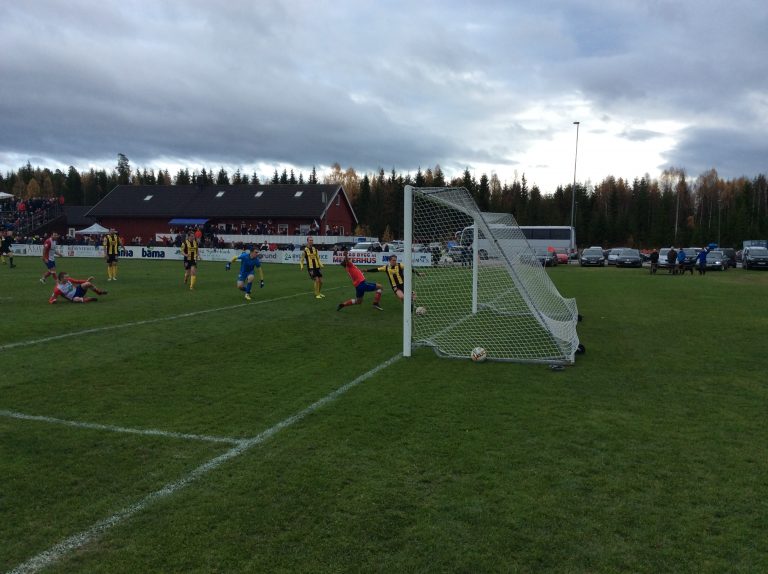 Avd. 6: Funnefoss/Vormsund slo Harstad 4-2, men rykker ned på dårligere målforskjell