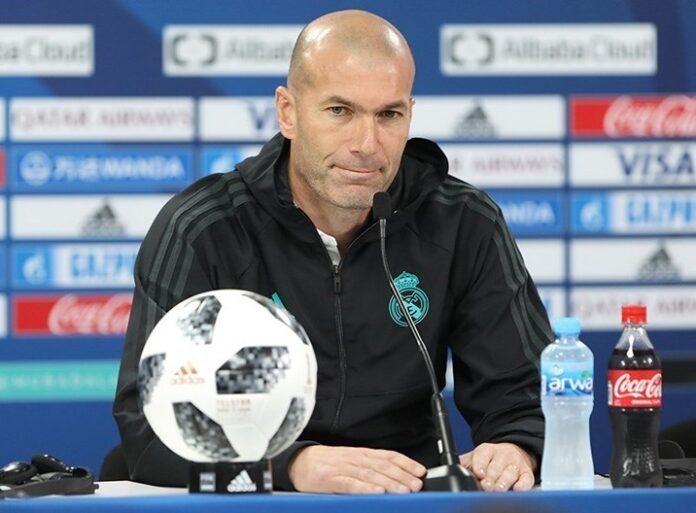 Zinedine Zidane overtar som landslagssjef for Frankrike etter VM i 2026.