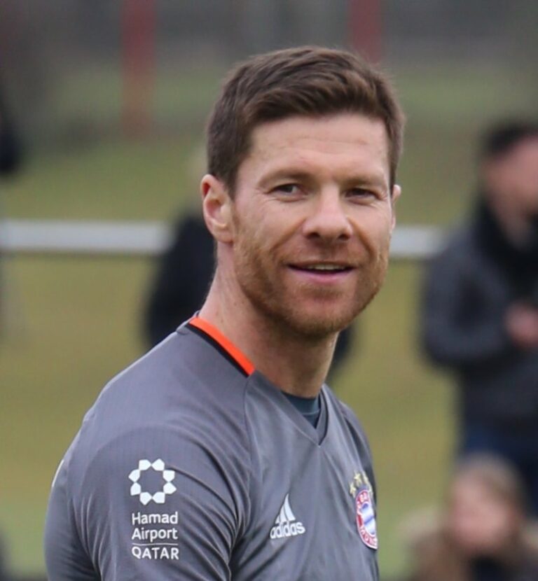 Sky: Alonso foretrekker Bayern fremfor Liverpool