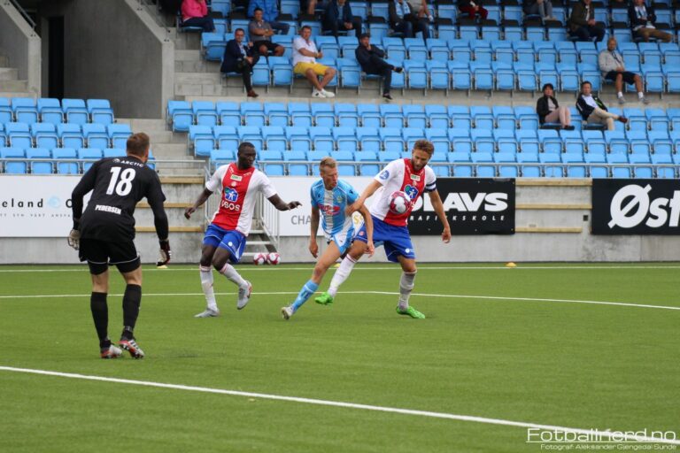 Funn under hjertesjekk: KFUM-stopper tar pause fra fotball Funn under hjertesjekk: KFUM-stopper tar pause fra fotball