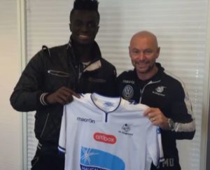 Kwame Karikari (t.v) er den aller nyeste signeringen til Mark Dempsey (t.h) og FK Haugesund