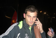 Satt ut av laget etter bruk av mobiltelefon