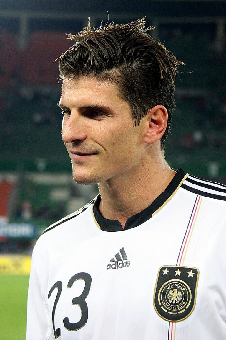 Mario Gomez returnerer til Stuttgart