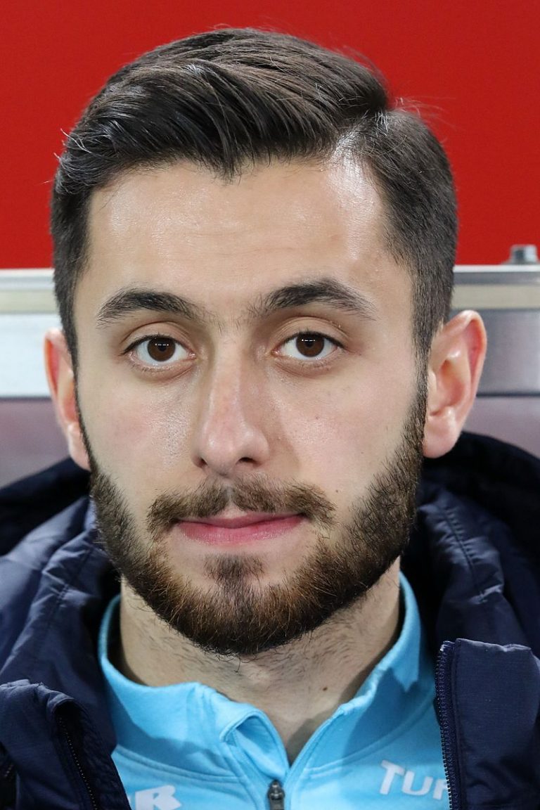 Wolfsburg stopper Mönchengladbach