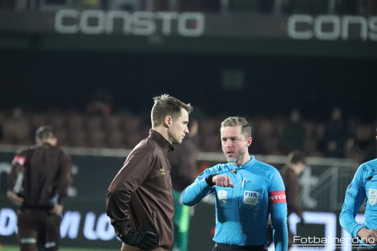 DEBATT: På tide med VAR til norsk fotball? DEBATT: På tide med VAR til norsk fotball?