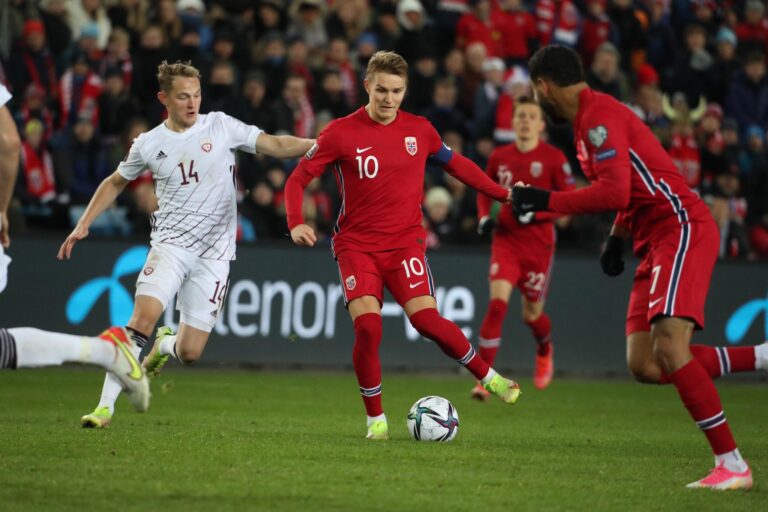 Ødegaard før møtet med Nederland: – Vi skal angripe situasjonen
