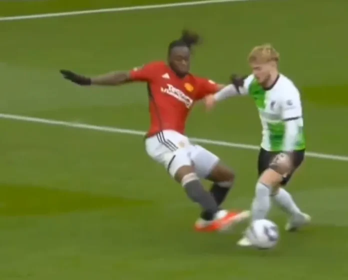 Harvey Elliott har slitt med spilletid under Arne Slot denne sesongen.