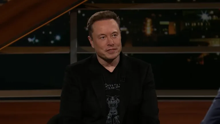 BOMBE: Elon Musk vurderer å kjøpe Liverpool BOMBE: Elon Musk vurderer å kjøpe Liverpool