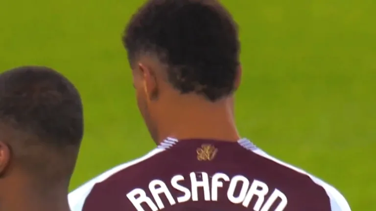 Marcus Rashford får ros etter imponerende Aston Villa-debut fra start Marcus Rashford får ros etter imponerende Aston Villa-debut fra start